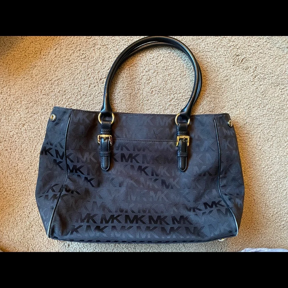 Michael Kors Shoulder Bag - Picture 2 of 4